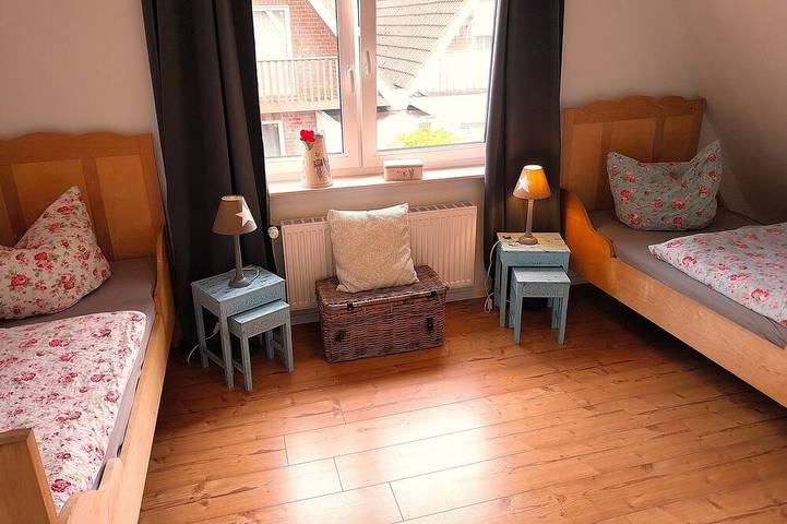 Gemütliches Ferienhaus mit eingezäuntem Grundstück, 3 Schlafzimmer in Greetsiel, Krummhörn