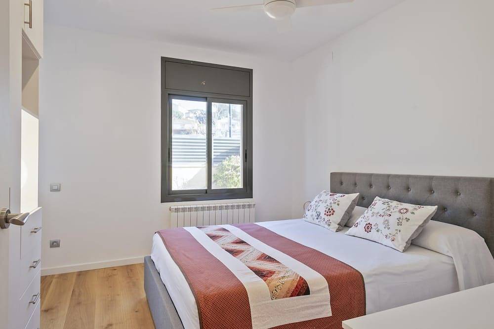 Preciosa casa en el Maresme con jardín in Urbanizacion Montcabrer, Cabrils