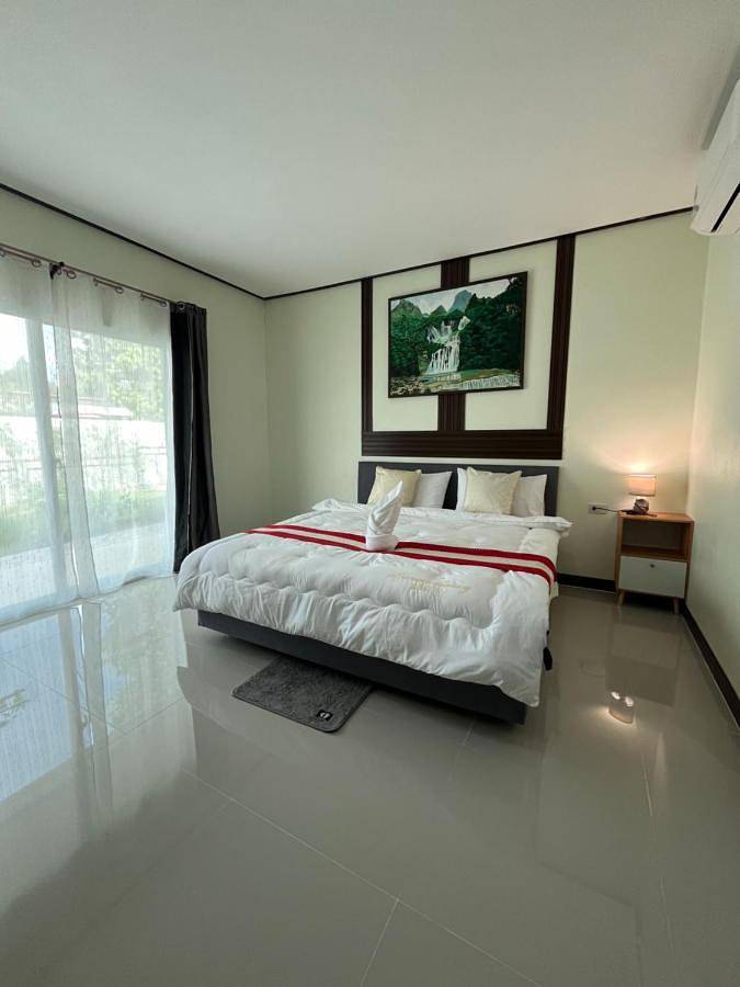 Hôtel pour 5 personnes, avec vue et jardin dans Nai Yang Beach - 3