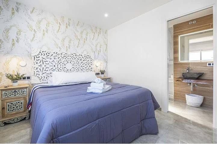 Appartement entier, 20th floor apartment with front sea view in Benidorm, Costa Blanca