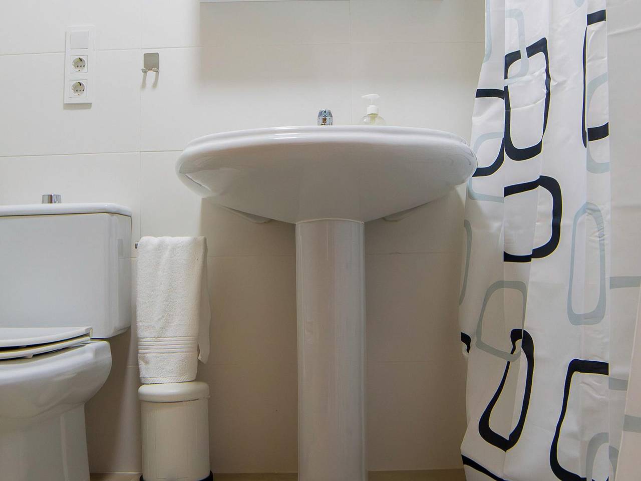 Apartamento entero, Apartamento acogedor con comodidades prácticas en Baza in Baza, Geoparque de Granada