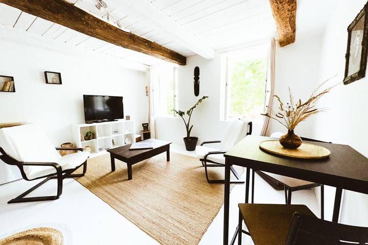 Appartement de vacances pour 2 personnes, avec vue et piscine