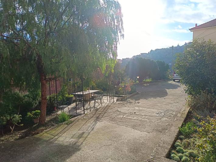 Ferienwohnung für 5 Personen, mit Terrasse und Garten in Dolcedo - 2