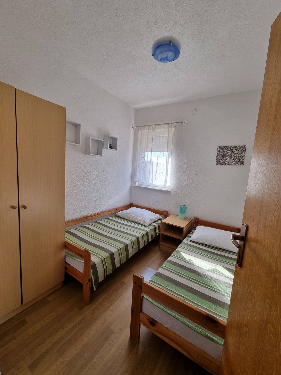 Ganze Wohnung, Ferienwohnung für 4 Personen mit Garten in Biograd na Moru, Zadar