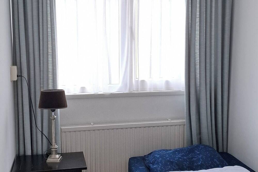 500 M vom Strand entfernt, Komplett ausgestattete Familienfreundliches Ferienhaus für 6 in Oostkapelle, Walcheren