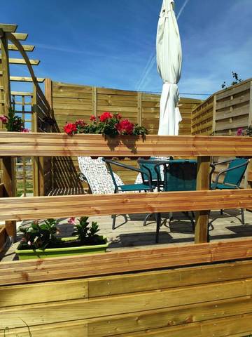 Gîte pour 2 personnes, avec vue et jardin à Santec