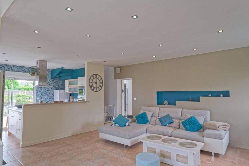 Three-Bedroom House in Ploubazlanec, Côte de Goëlo