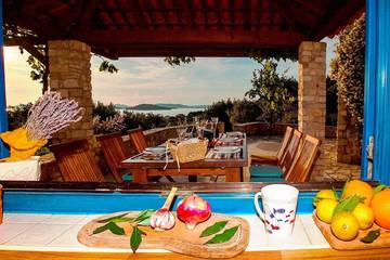Gîte pour 6 personnes, avec balcon et jardin en Dalmatie