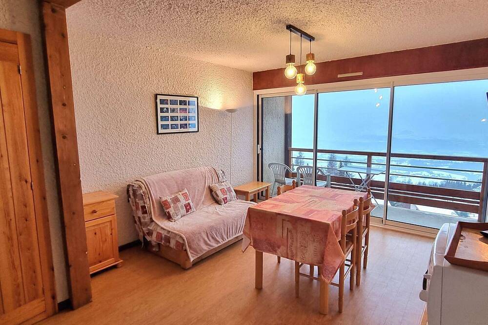 Ganze Wohnung, Wohnung für 4 Pers, Südbalkon, Parkplatz, Wlan, Haustiere erlaubt in Saint-Michel-de-Chaillol, Nationalpark Écrins