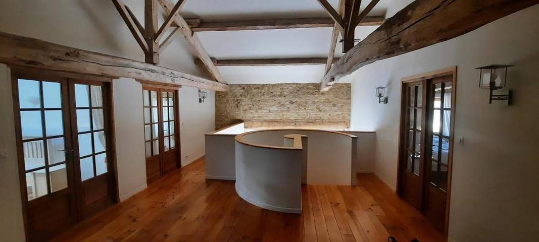 Location de vacances pour 2 personnes, avec Terrasse ainsi que Jardin et Piscine à Clussais-la-Pommeraie