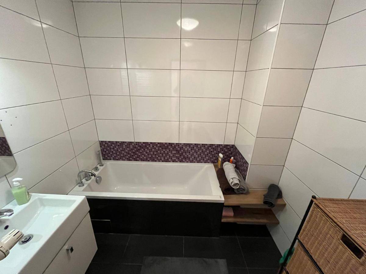 Cały apartament, Two-Bedroom Apartment in Siemianowice Śląskie, Śląsk