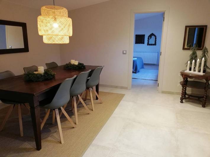 Albergue para 2 personas, con piscina además de terraza y jardín en San Martín de Liémana - 4