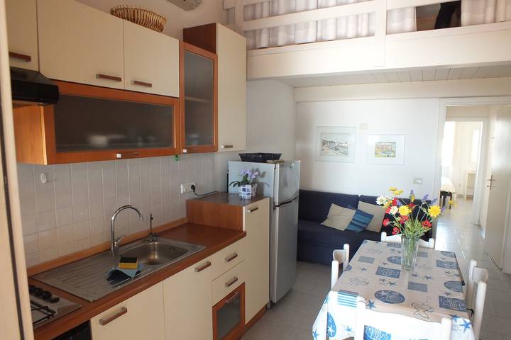 Ferienwohnung für 5 Personen, mit Balkon und Garten in Marina di Campo - 4