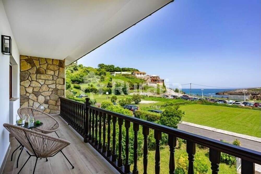 Casa Toró - country house with garden in Llanes, Northern Spain in Puertu Chicu (Llanes), Llanes