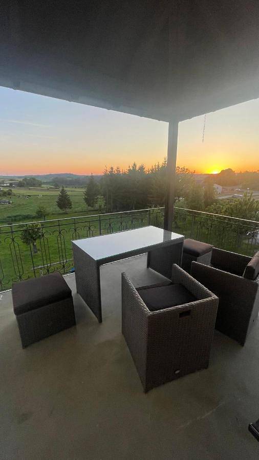 Ferienwohnung für 5 Personen, mit Balkon und Ausblick in Nattenheim