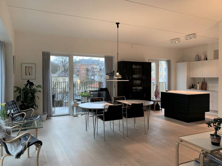 Ferienwohnung für 4 Personen, mit Balkon und Terrasse in Frederiksberg