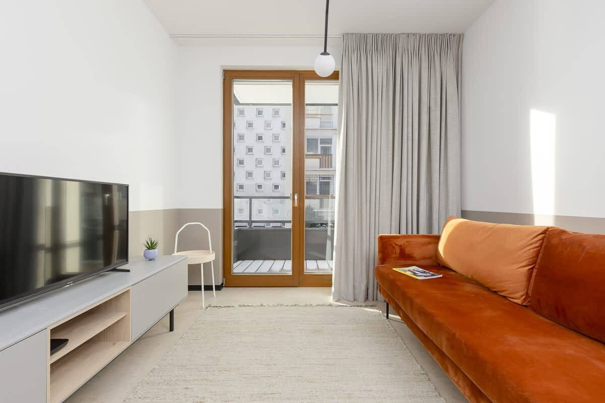 Entire apartment, Al. Solidarności 60B | Chic Apartment | A/C in Warsaw Śródmieście, Warsaw