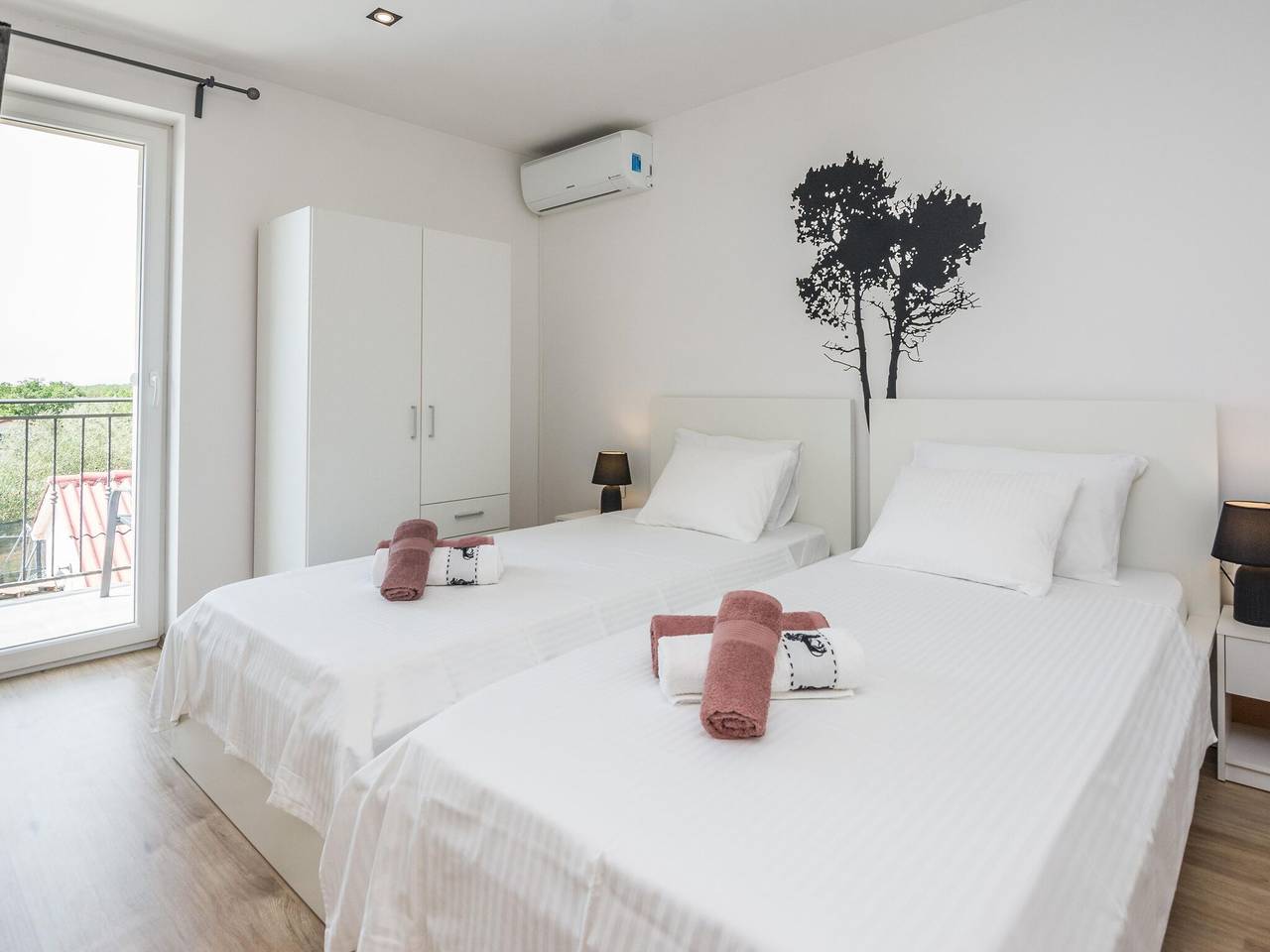 Villa in Policnik mit privatem Pool in Poličnik, Zadar