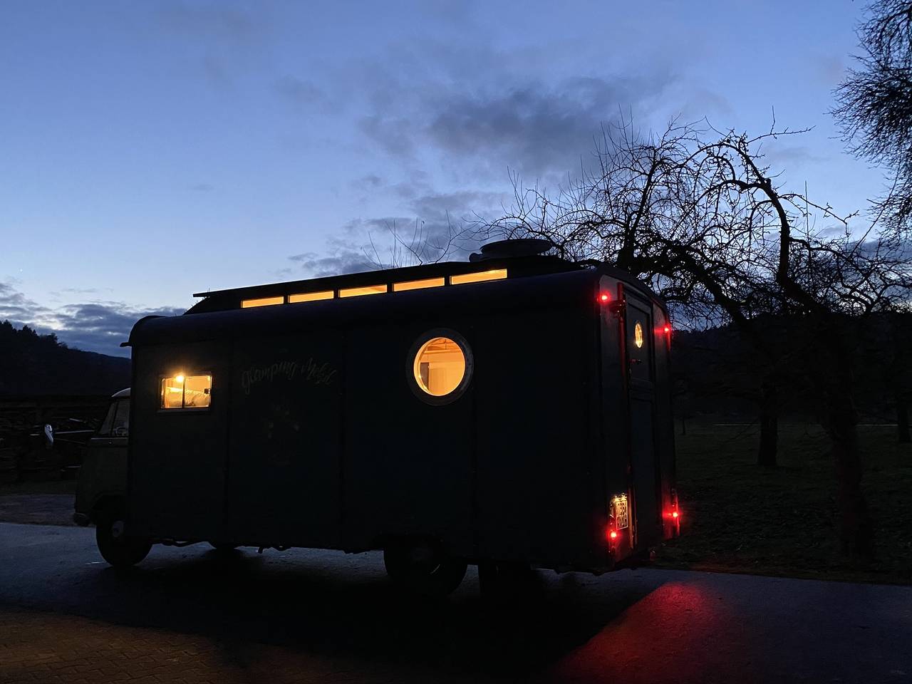 Ganze Wohnung, Tauber Glamping Mobil - Glamping Mobil (12qm) auf einer Obstbaumwiese in absoluter Alleinlage in Tauberbischofsheim, Stuttgart Region