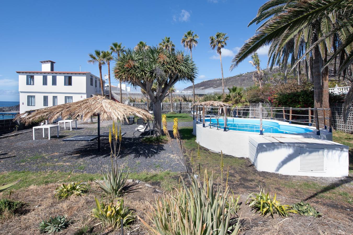 Apartamento entero, Apartamento 'La Bayana - 5' con vistas al mar, piscina compartida y Wi-Fi in Puerto Naos, Los Llanos de Aridane