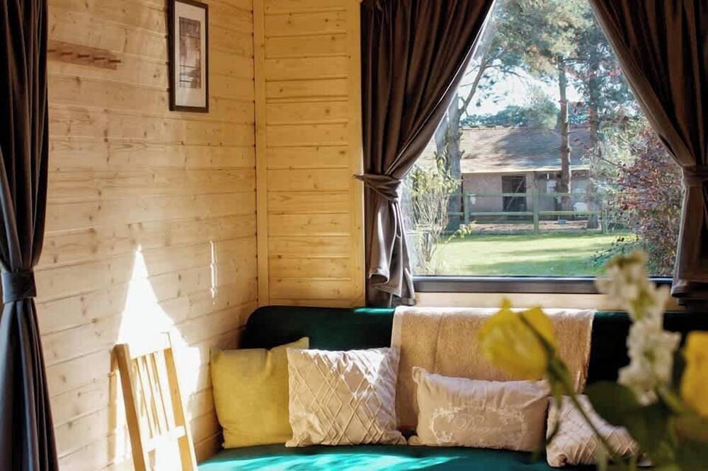 Vilasini Hut by Tiny Away in Great Horkesley, Colchester