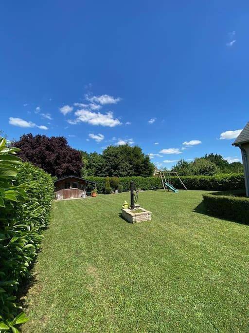 Location de vacances pour 2 personnes, avec vue et jardin à Saint-Branchs - 2