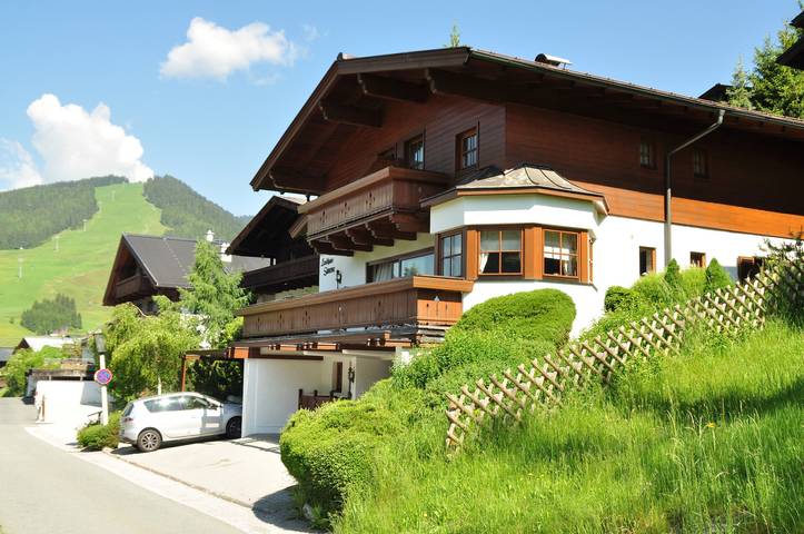 Ferienwohnung für 8 Personen, mit Balkon und Terrasse in Saalbach-Hinterglemm-Leogang - 2