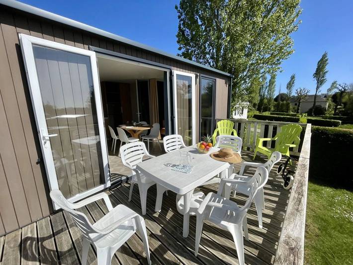 Camping pour 5 personnes, avec terrasse ainsi que bassin pour enfant et piscine dans Côte d’Émeraude - 4