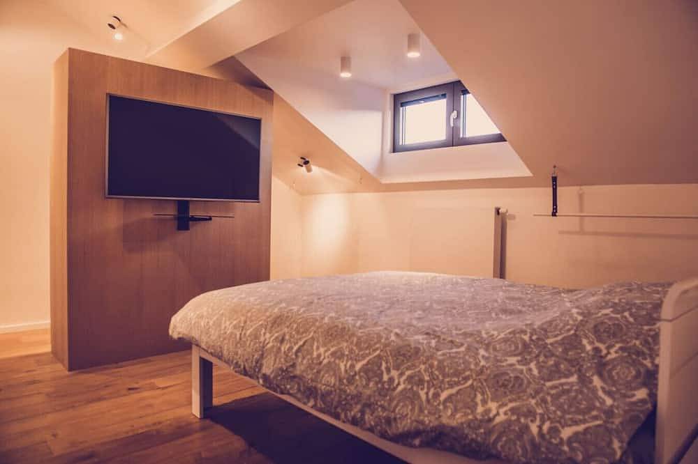 Geheel appartement, Apartment next to the main train station - 3rd floor in Luik, Luik en omgeving