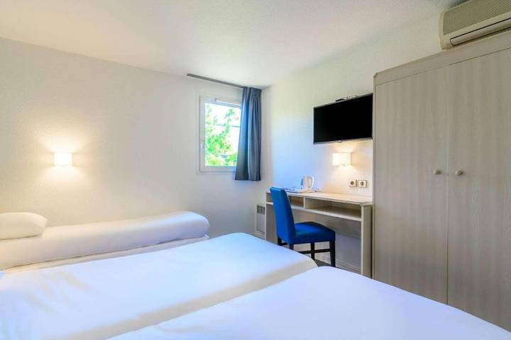 Hôtel pour 2 personnes, avec terrasse et jardin à Saran - 3