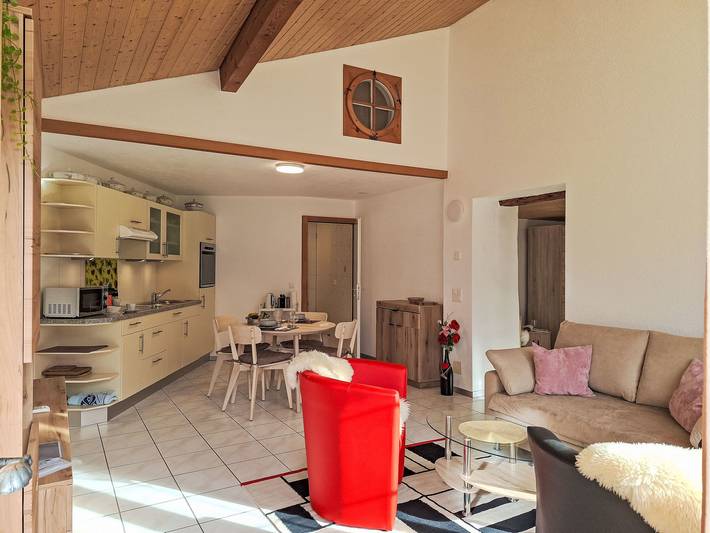 Ferienwohnung für 2 Personen, mit Terrasse und Garten sowie Seeblick im Berner Oberland - 4