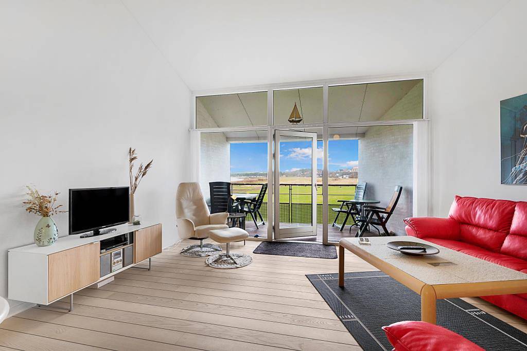 Schöne Ferienwohnung in erster Reihe mit Panoramablick über die Ebeltoft Buc ht in Ebeltoft (Stadt), Ebeltoft