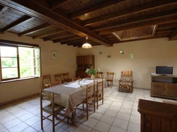 Gîte pour 6 Personnes dans Saint-Médard-en-Forez, Montbrison, Photo 1