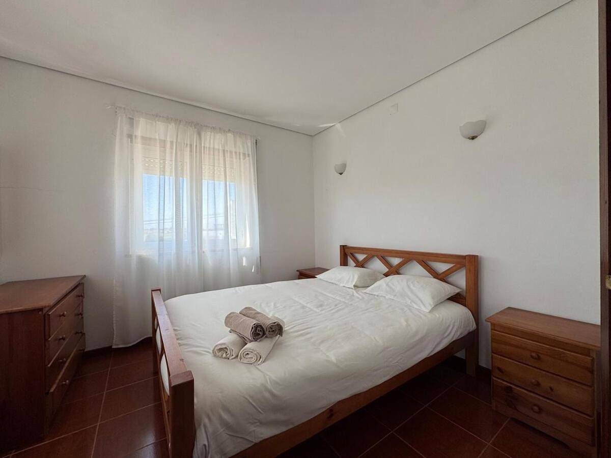 Apartamento inteiro, Three-Bedroom Apartment in Marinhas, Esposende