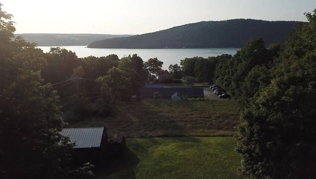 Keuka View Sonnenuntergänge auf Hyatt Hill in Keuka Lake