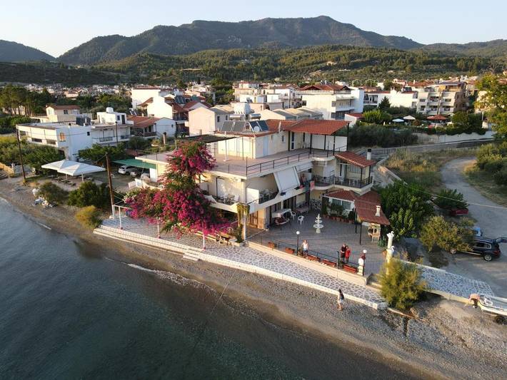 Appart’hôtel pour 3 personnes, avec terrasse et vue