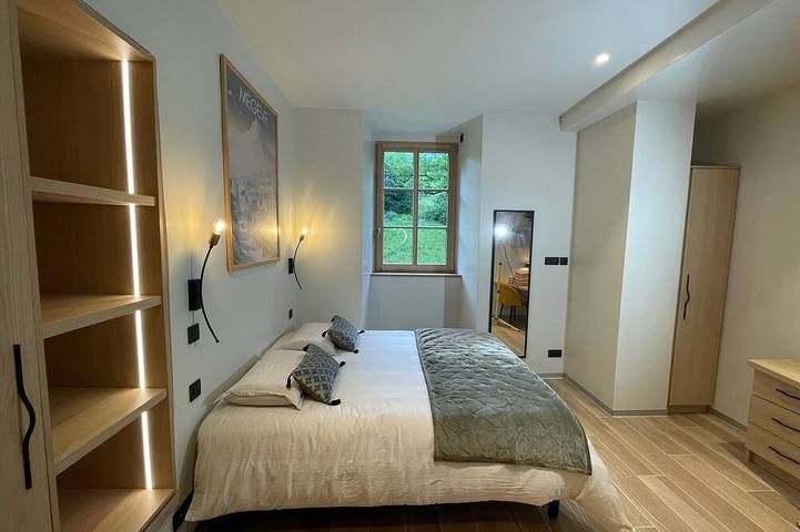 Ganze Wohnung, Un Étage Complet Dans une Tour Médiévale Rénovée au Cœur du Pays du Mont-blanc in Sallanches, Pays du Mont-Blanc