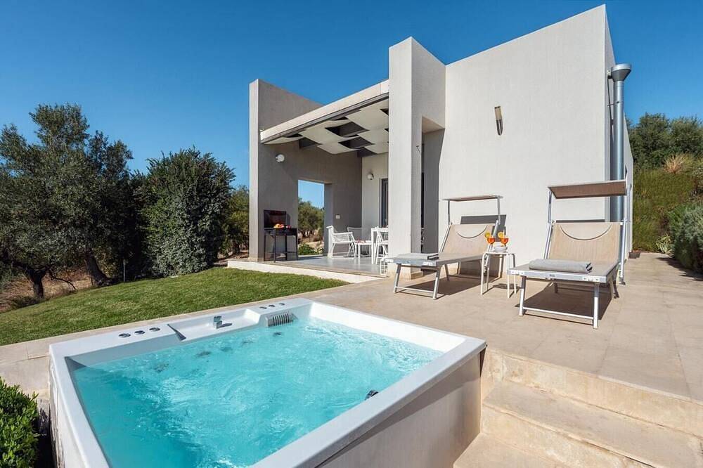 Casa vacanza a Val di Noto a partire da 872€ a notte