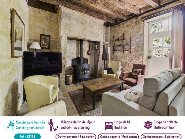 Gîte pour 7 personnes, avec terrasse ainsi que piscine et jardin, adapté aux familles à Salignac-Eyvigues - 2