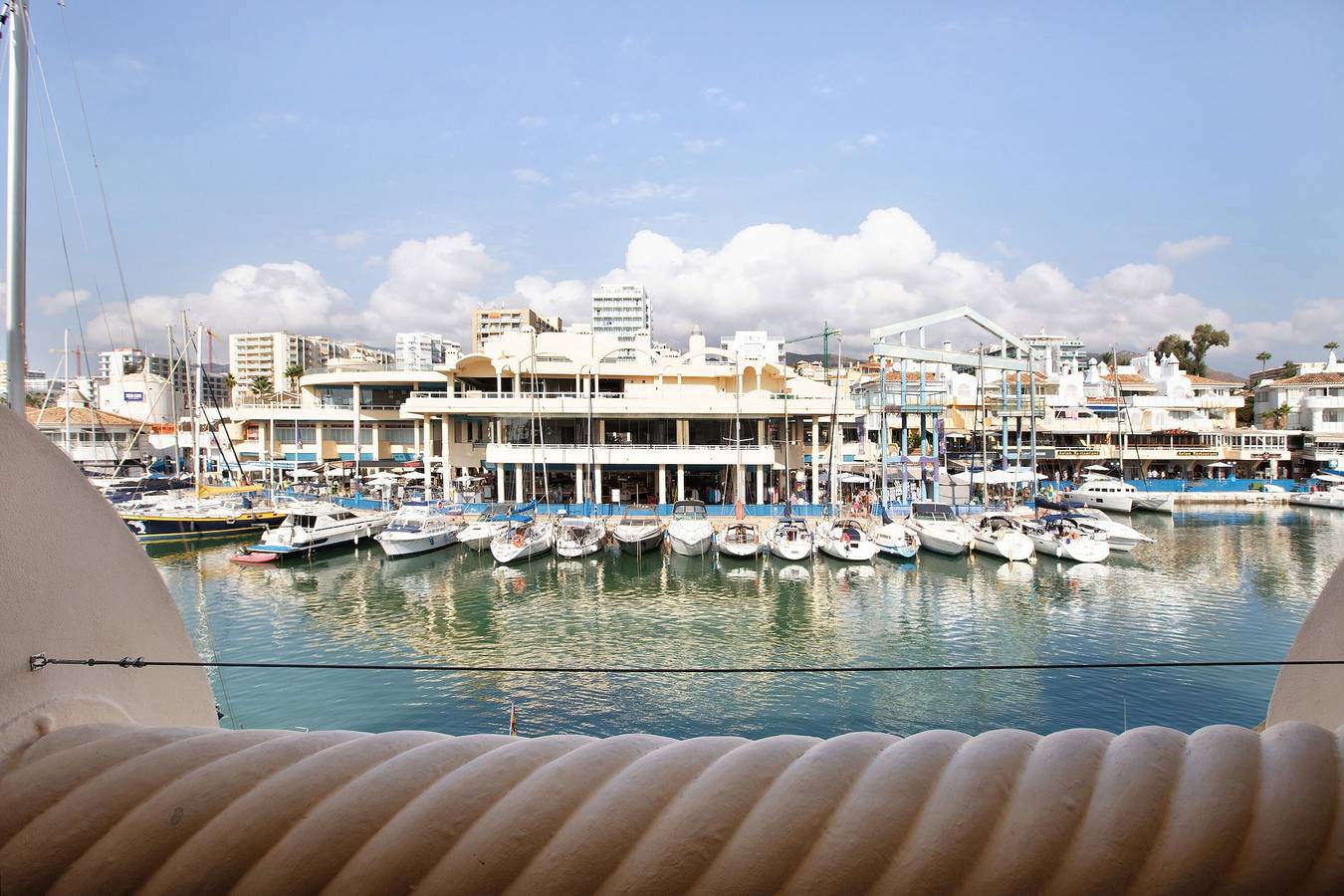 Ganzes Studio, Einzimmerapartment "Puerto Marina Luxury" mit Meerblick & Wi-Fi in Benalmádena Costa, Costa del Sol