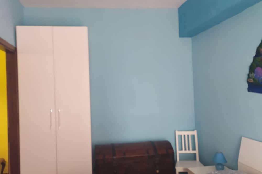 Apartamento entero, Verano 2019, estructura para 2 personas con dos habitaciones. in Milazzo, Provincia de Messina