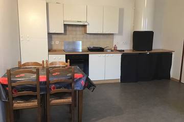 Gîte pour 3 personnes, avec jardin à Saint-Macaire