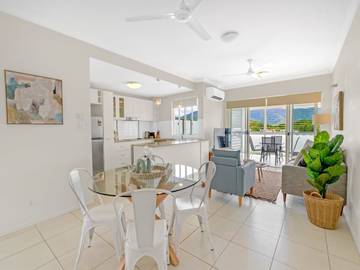 Holiday Apartment for 4 People in Cairns, Far North Queensland, Photo 1