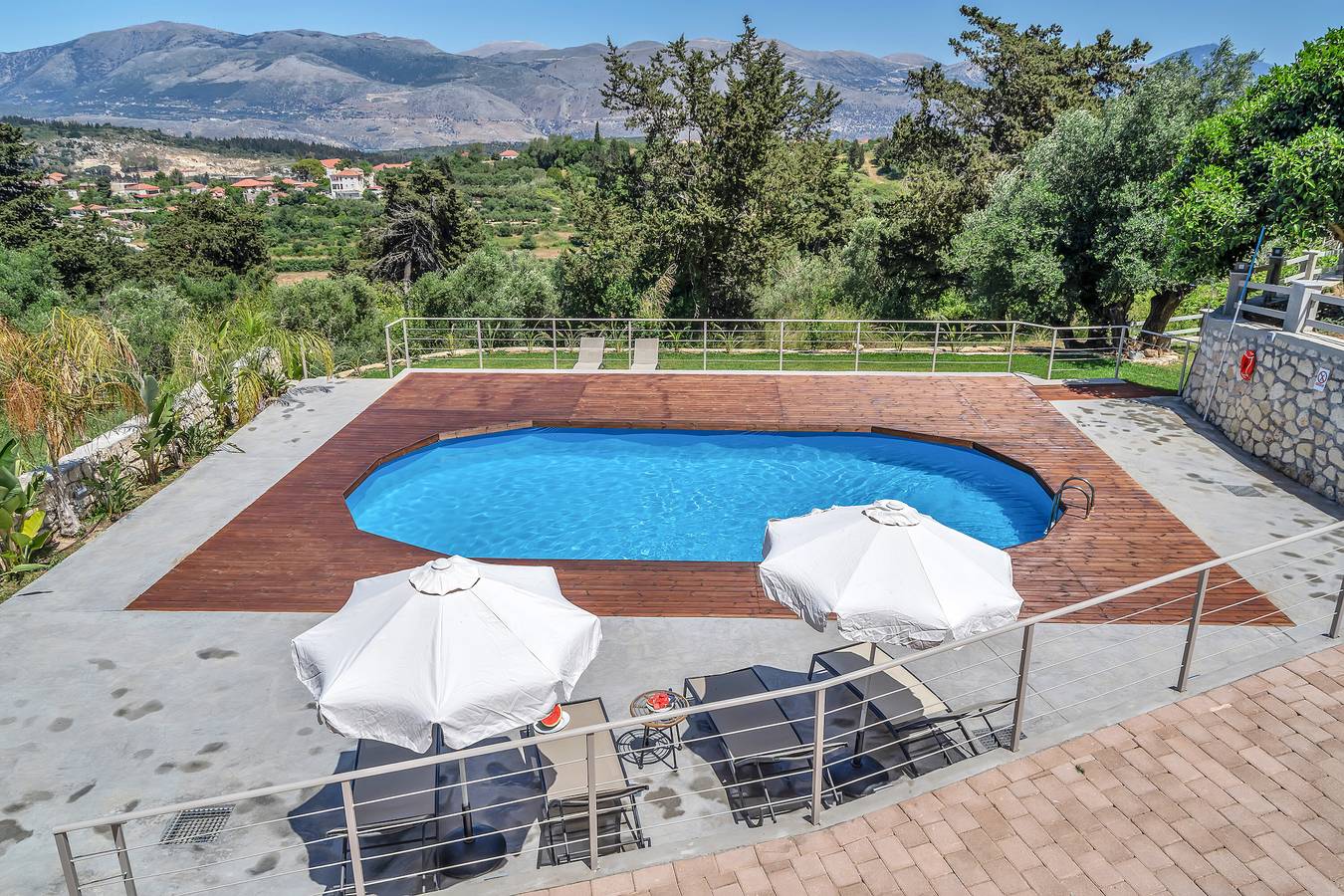 Entire studio, Studio Apartment 'Casa Di Verde 5' with Mountain View, Wi-Fi and Air Conditioning in Kefalonia