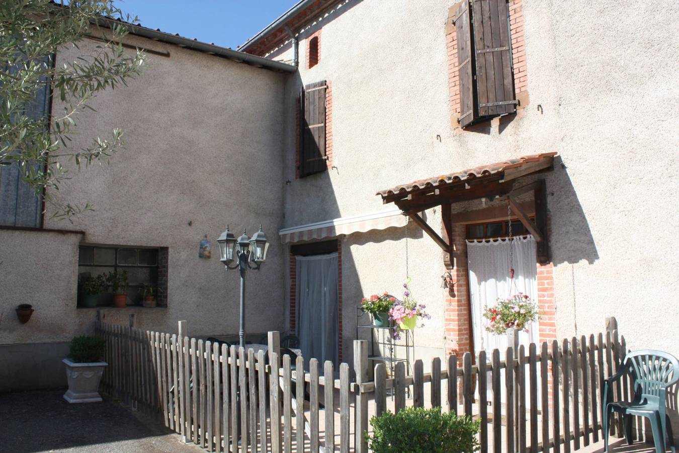 La Ferme de Camp Rouge - Chambre grand mère in Puygouzon, Région d'Albi