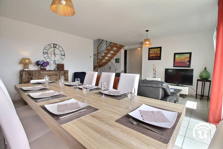 Gîte pour 8 personnes, avec jardin et terrasse, animaux acceptés à Saint-Avé - 4