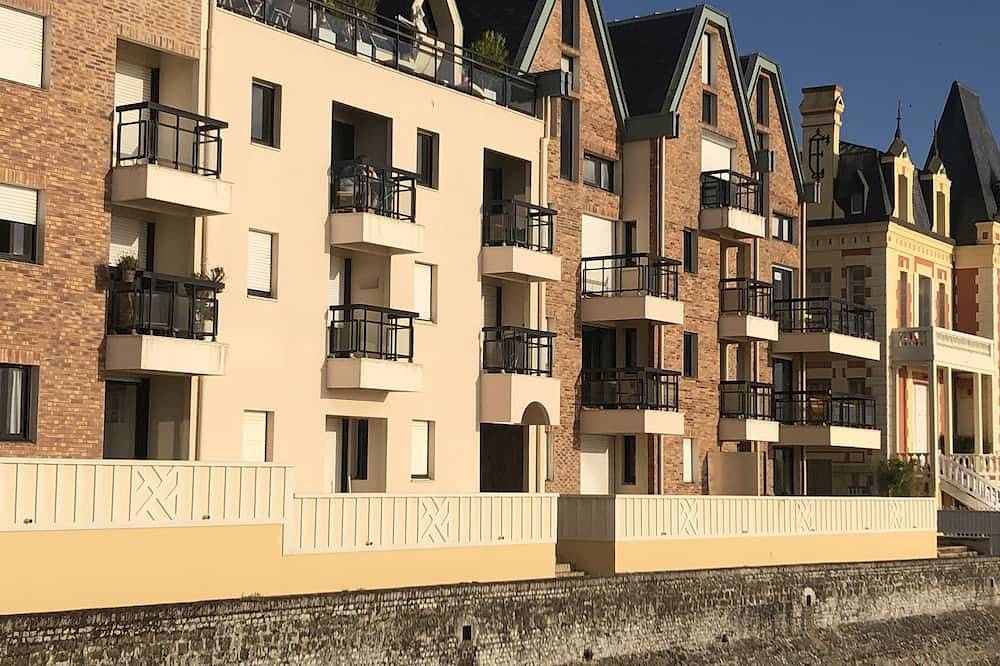 Large atypical studio - in Trouville-sur-Mer, Region de Lisieux