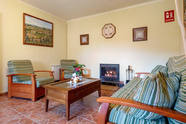 Casa rural 'Pont' con vistas a la montaña, piscina privada y Wi-Fi in Vilarrodona, Alto Campo