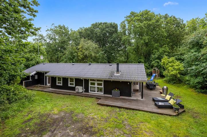 Ferieudlejning for 8 personer, med Jacuzzi og Terrasse samt Sauna på Læsø