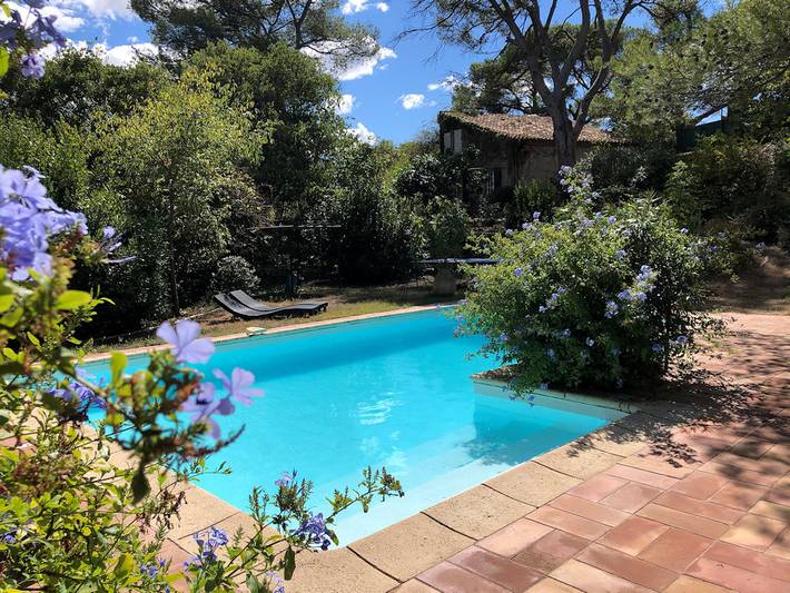 Location de vacances pour 4 personnes, avec piscine et jardin à Nîmes - 2